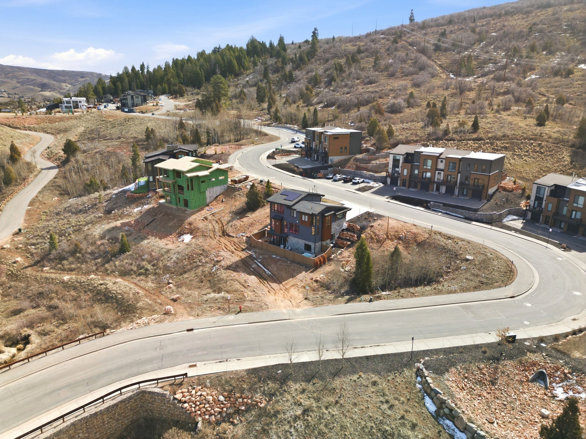 DISCOVERY RIDGE PHAS - Residential