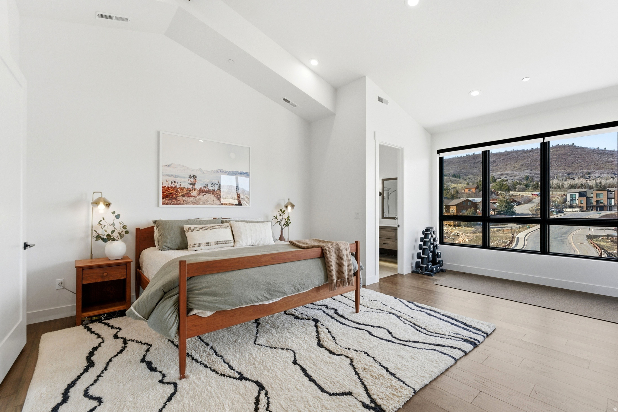 DISCOVERY RIDGE PHAS - Residential