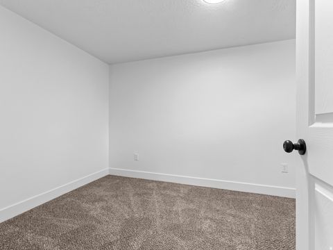Tiny photo for 5245 S 900 E, Murray, UT 84117 (MLS # 2158880)
