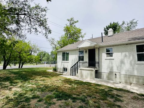 Tiny photo for 5245 S 900 E, Murray, UT 84117 (MLS # 2158880)