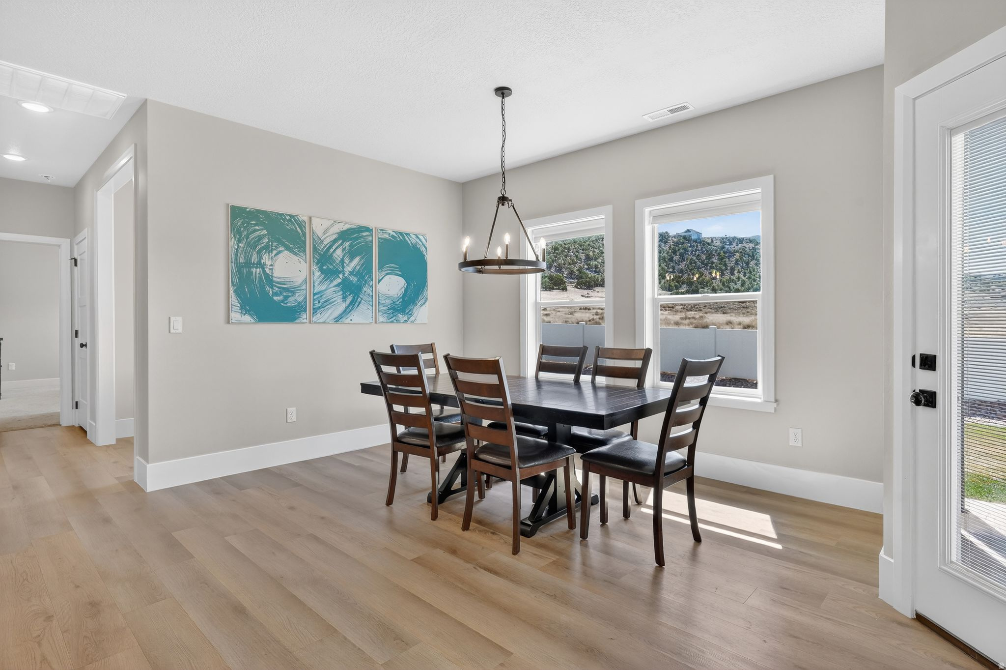 CRESCENT HILLS - Residential