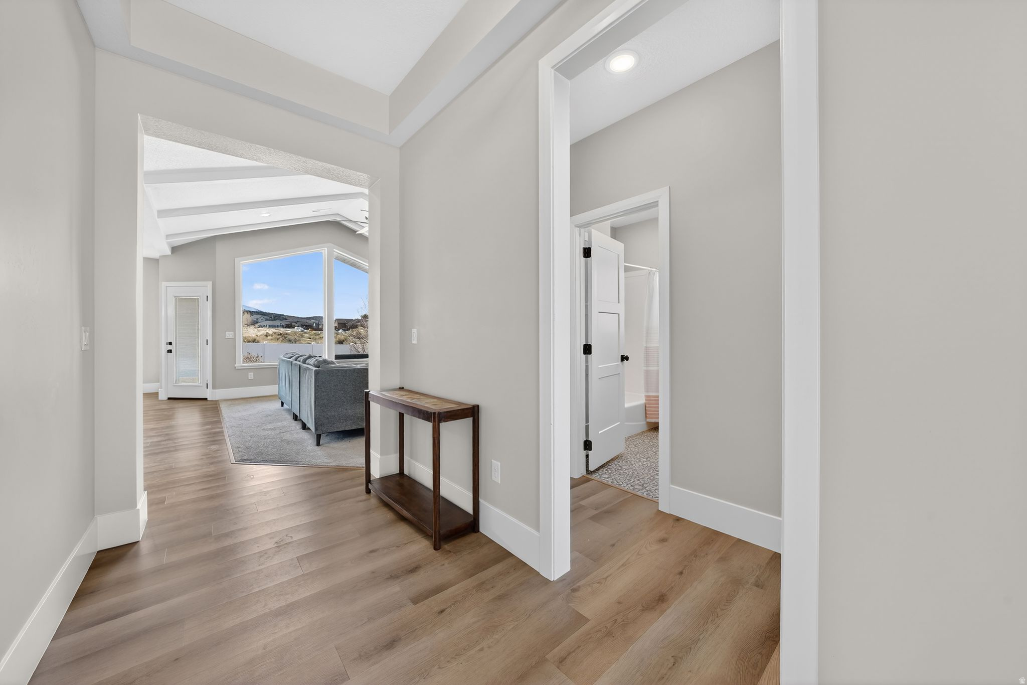 CRESCENT HILLS - Residential