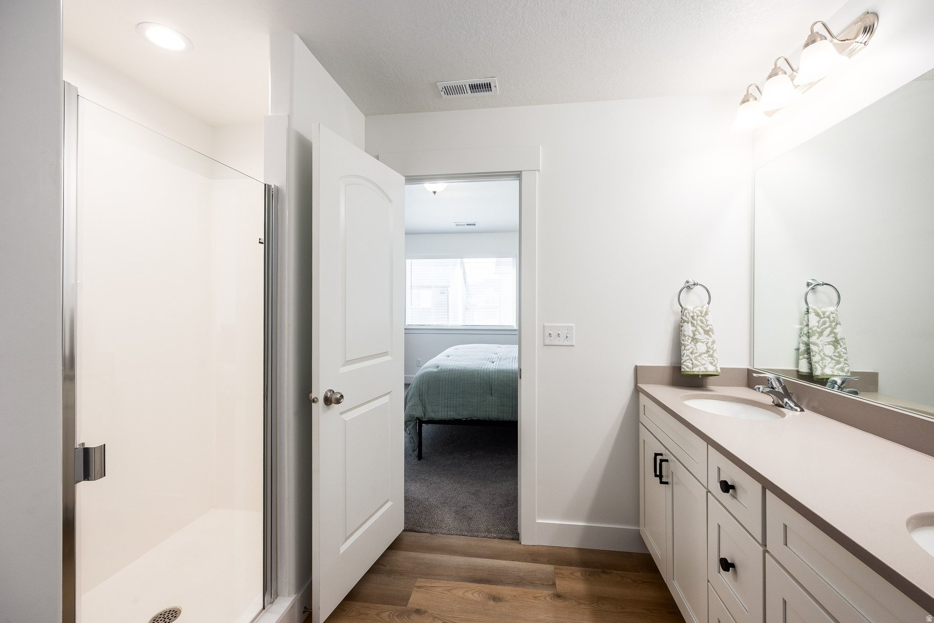 MOUNTAIN VIEW - Residential