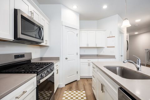 Tiny photo for 4613 W TEMPLAR DR, Herriman, UT 84096 (MLS # 2145962)