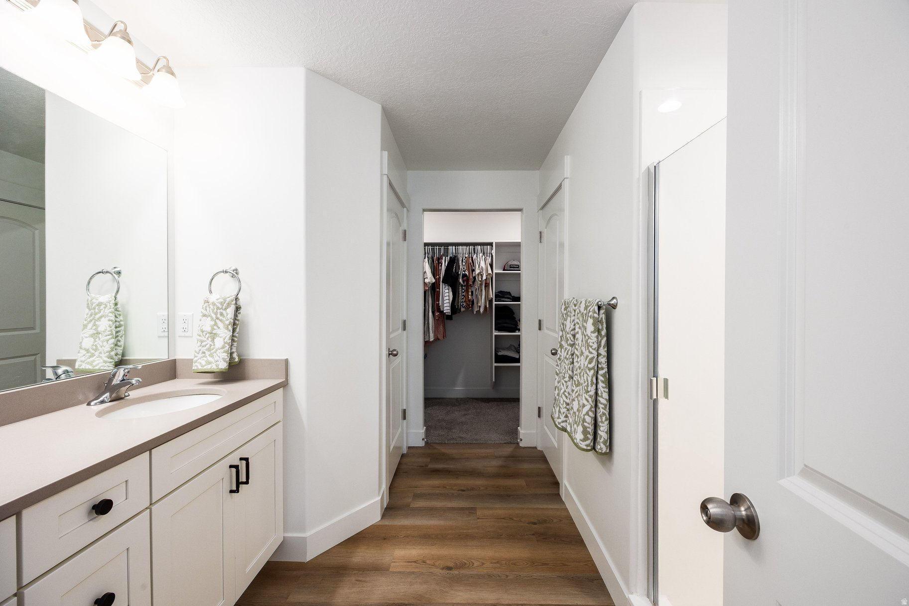 MOUNTAIN VIEW - Residential