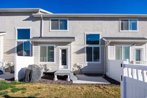 Tiny photo for 4613 W TEMPLAR DR, Herriman, UT 84096 (MLS # 2145962)