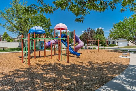 Tiny photo for 244 W VINEYARD WAY N, Saratoga Springs, UT 84045 (MLS # 2150928)