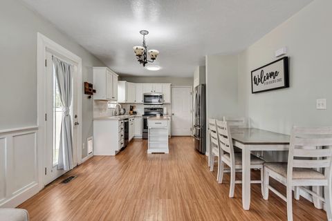 Tiny photo for 244 W VINEYARD WAY N, Saratoga Springs, UT 84045 (MLS # 2150928)