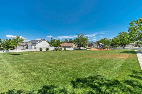Tiny photo for 244 W VINEYARD WAY N, Saratoga Springs, UT 84045 (MLS # 2150928)