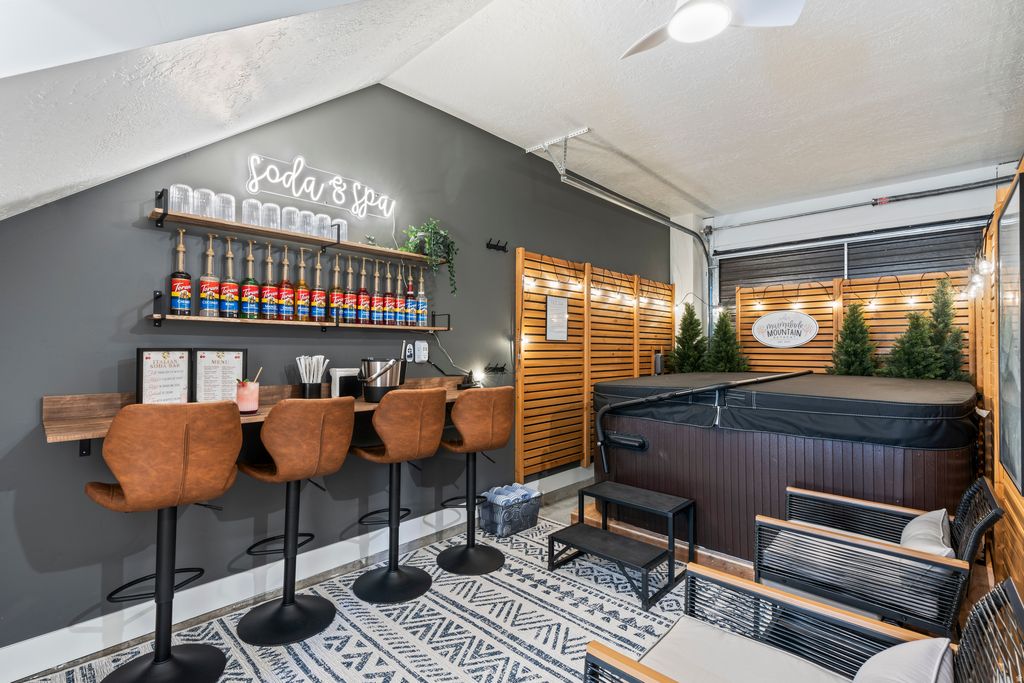 Photo of 765 N 400 W #301, Salt Lake City, UT 84103 (MLS # 2142638)