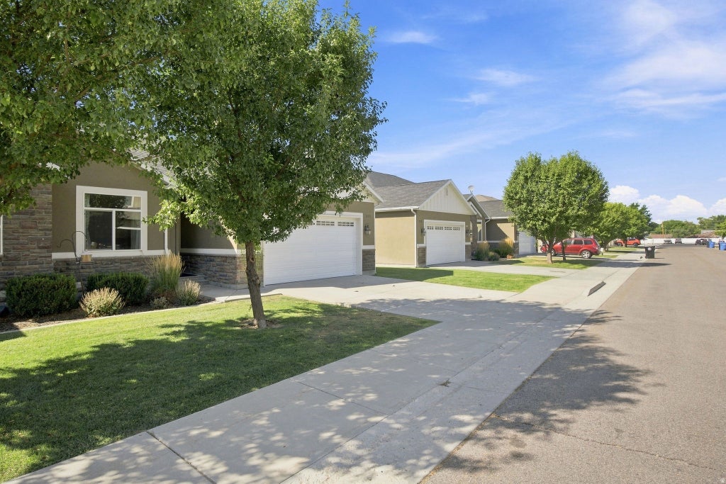 Photo of 140 E 690 S, Smithfield, UT 84335 (MLS # 2181799)