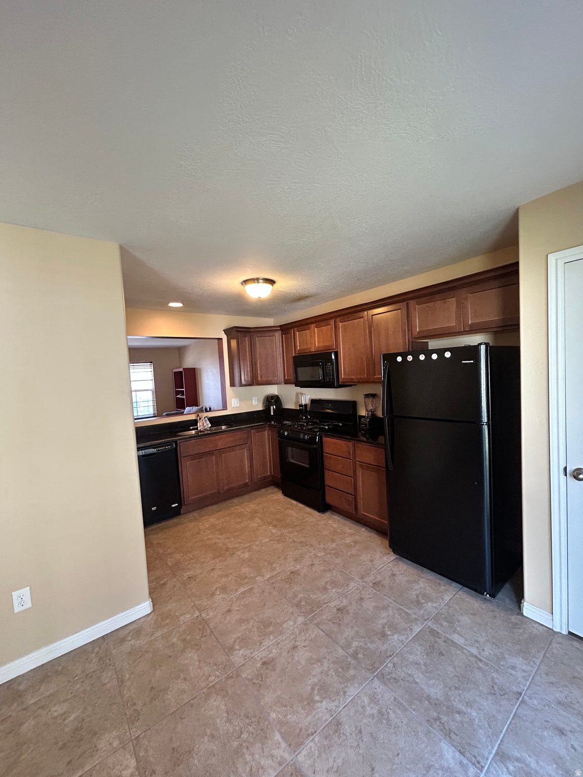 HUNTLY MANOR - Residential