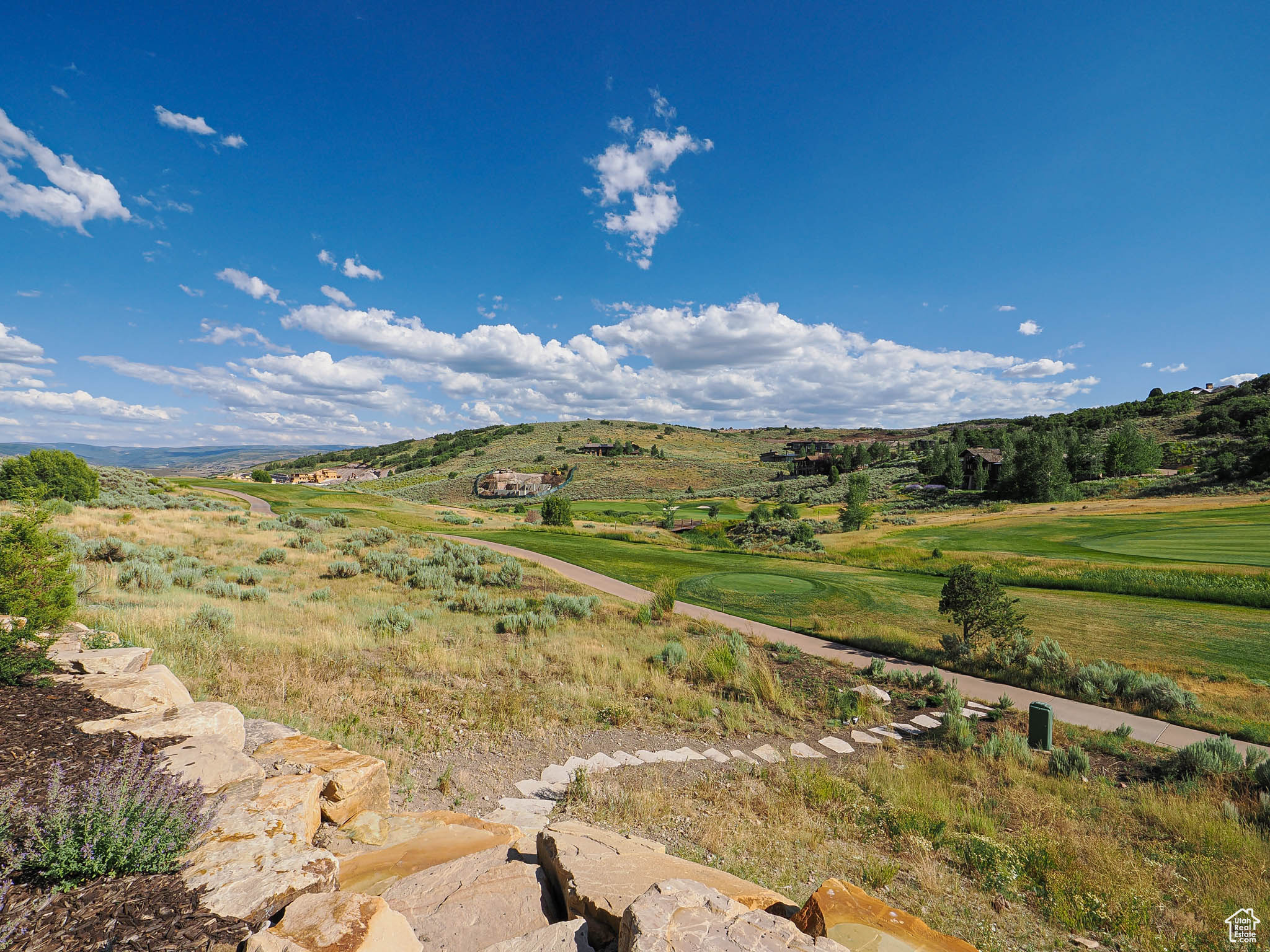 TUHAYE - Residential