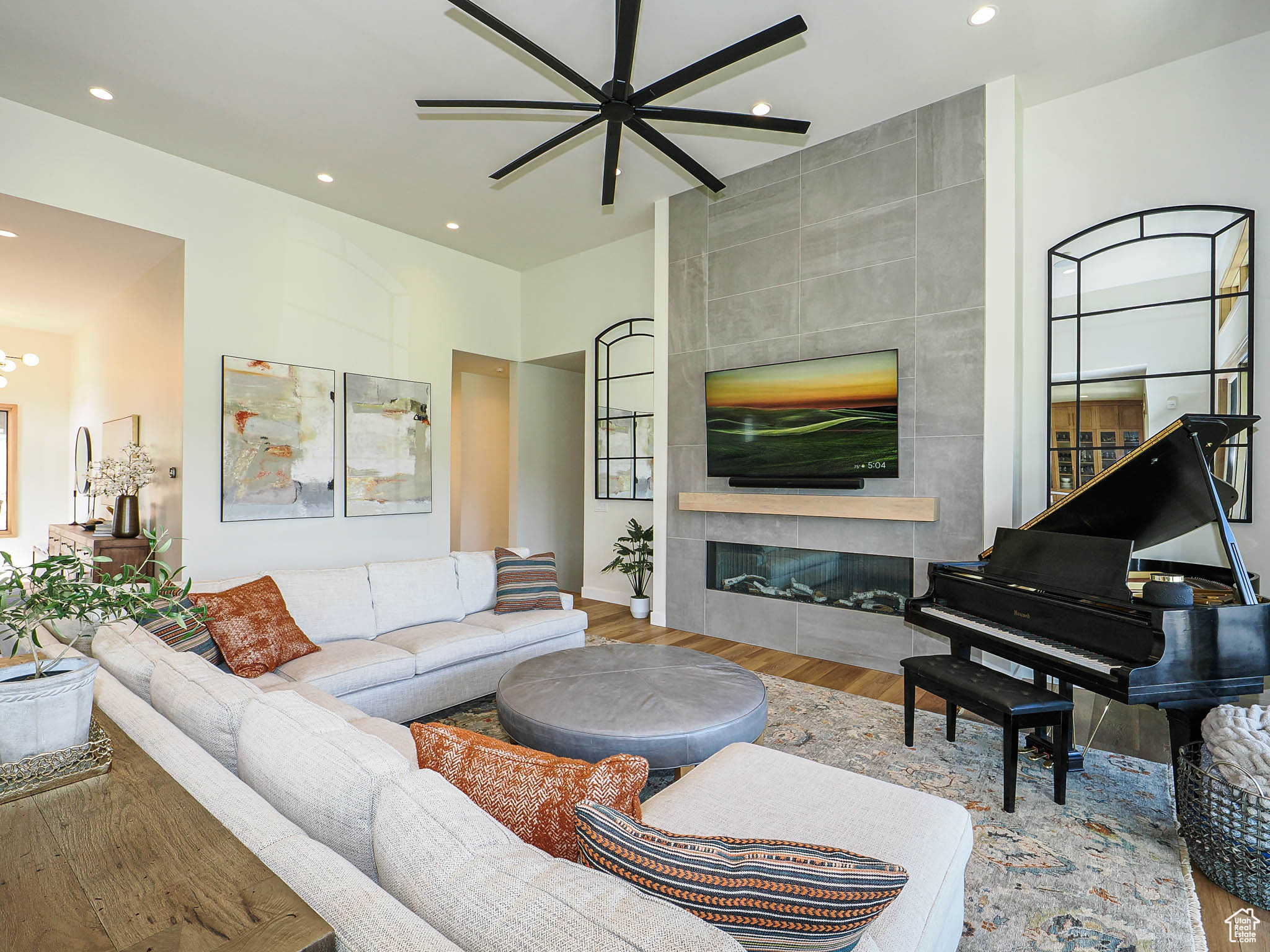 TUHAYE - Residential