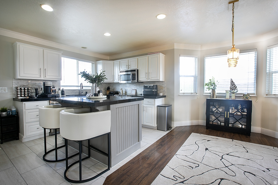 CLOVER DELL PARK - Residential