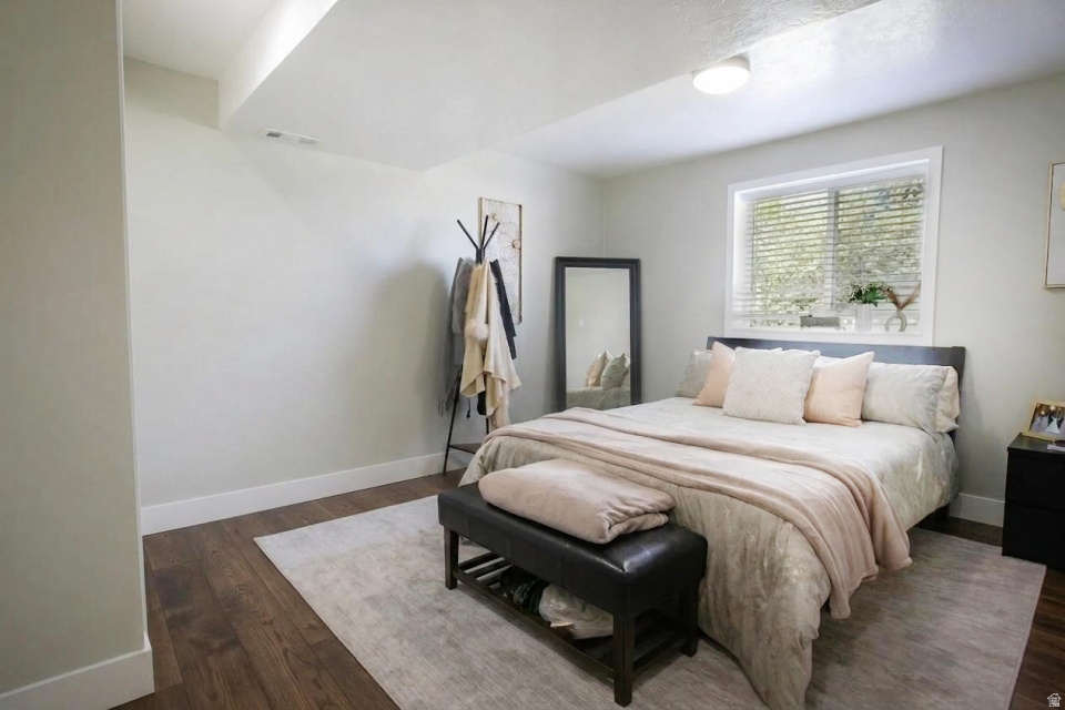 CLOVER DELL PARK - Residential