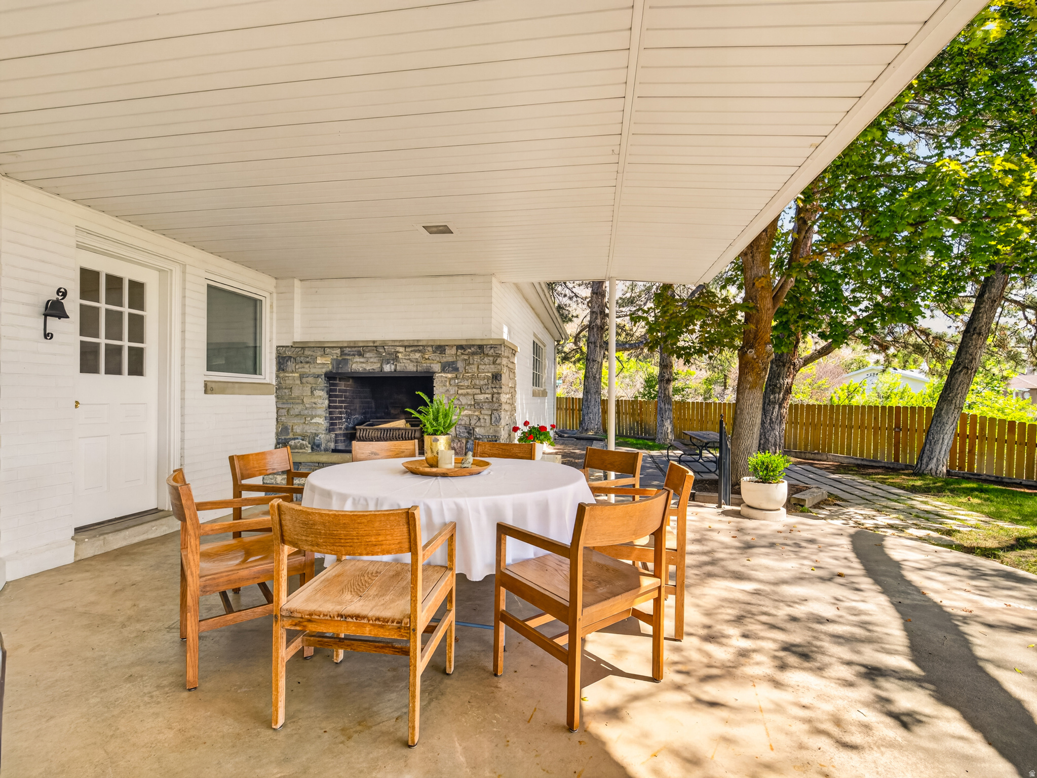 OAK HILLS - Residential