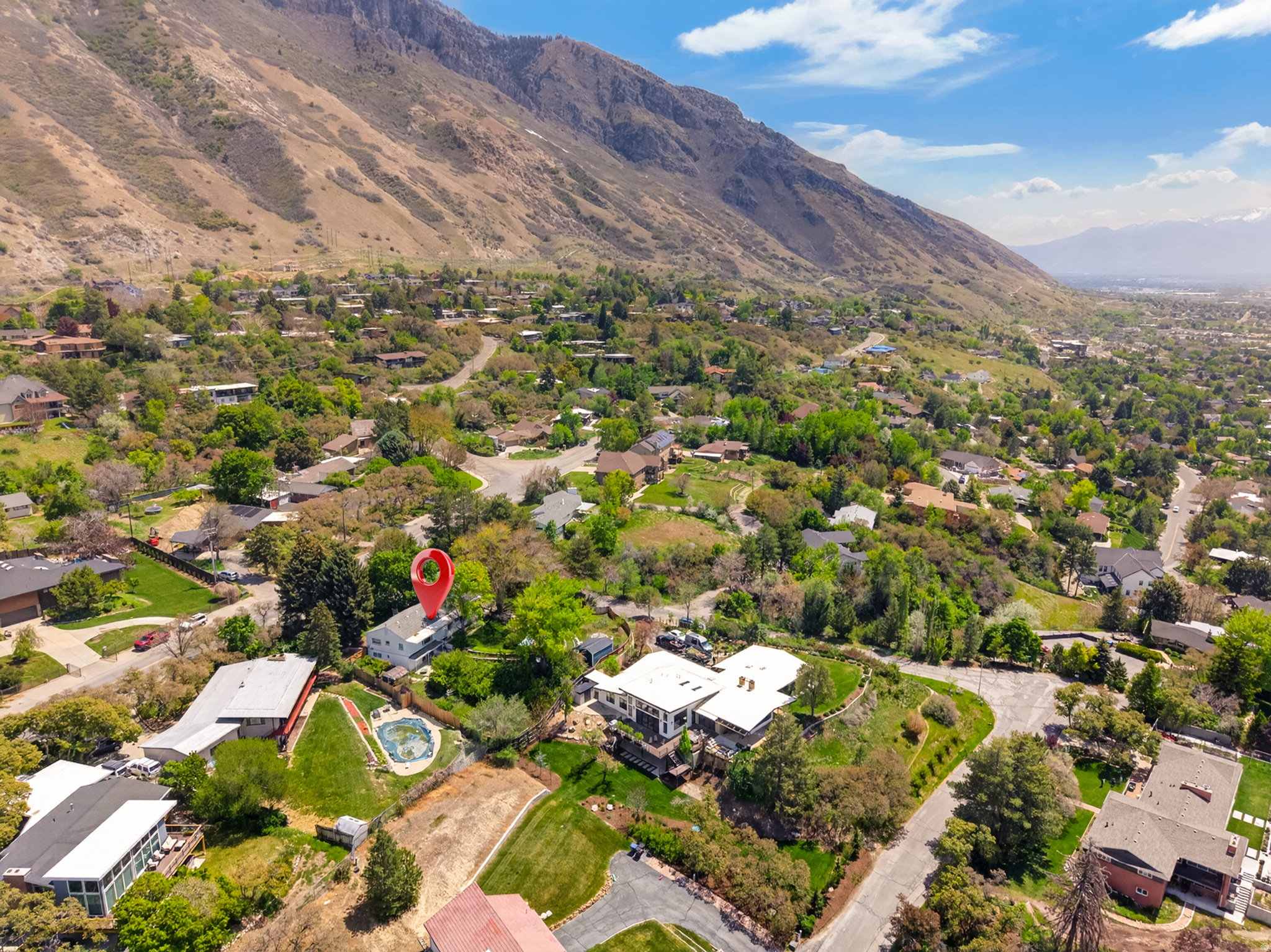 OAK HILLS - Residential