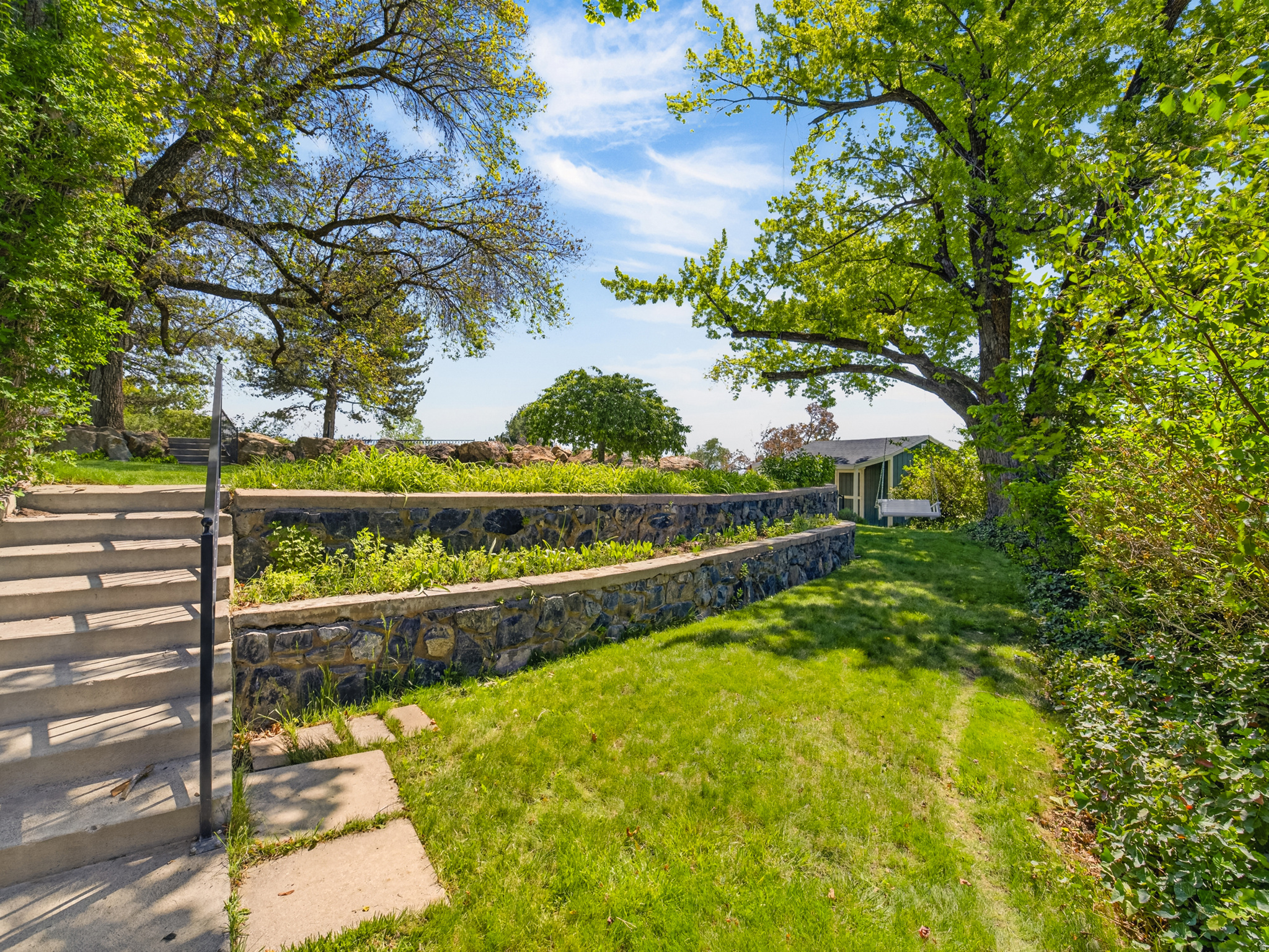 OAK HILLS - Residential