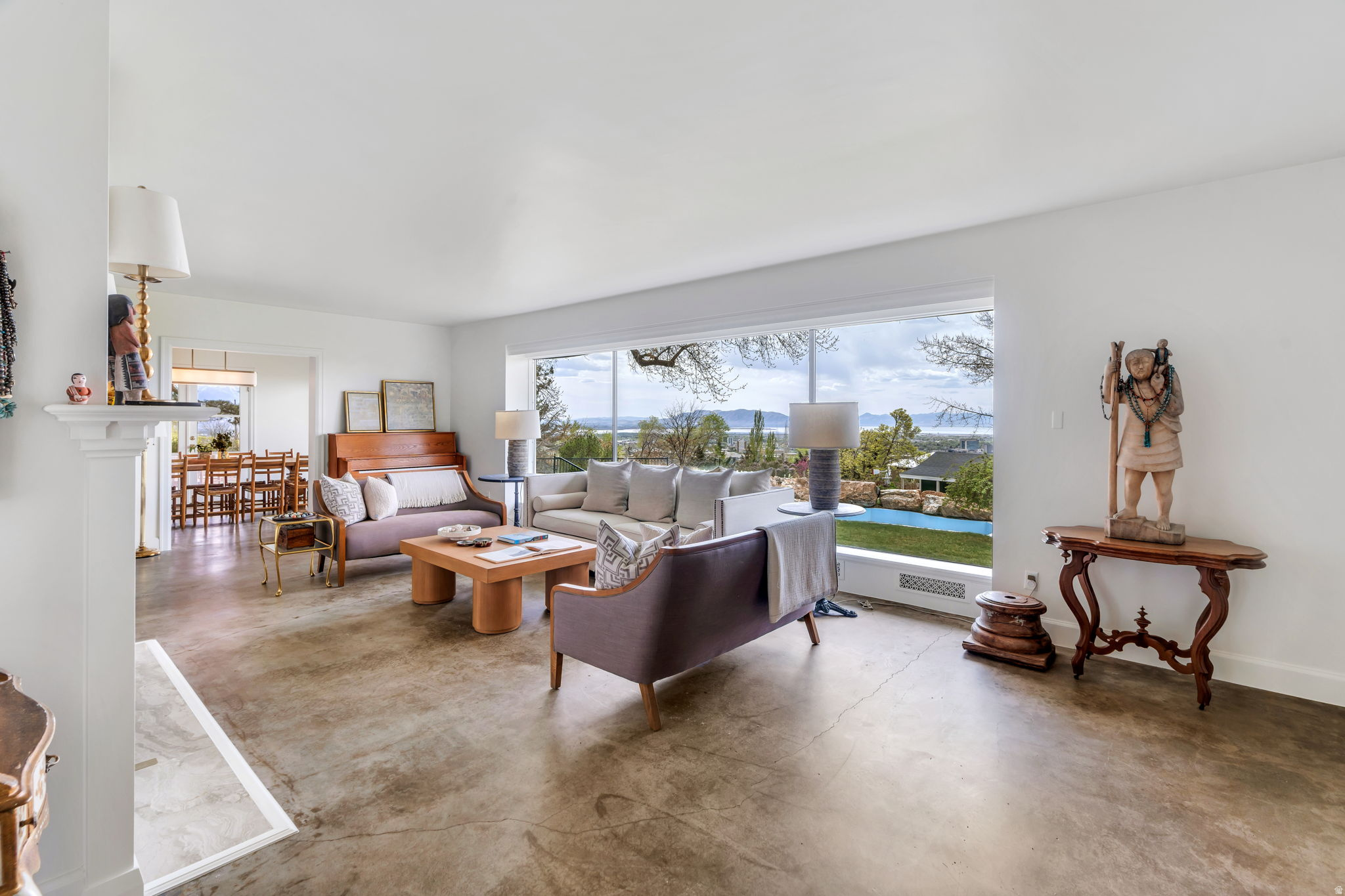 OAK HILLS - Residential