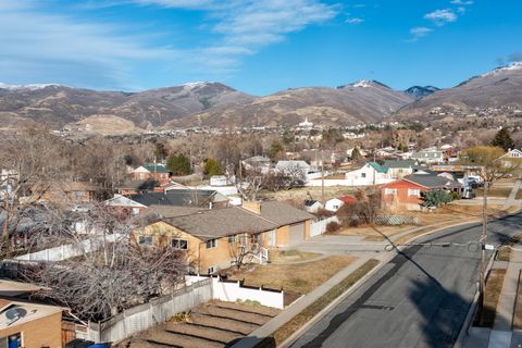 Photo of 141 E 1650 S, Bountiful, UT 84010 (MLS # 2137595)