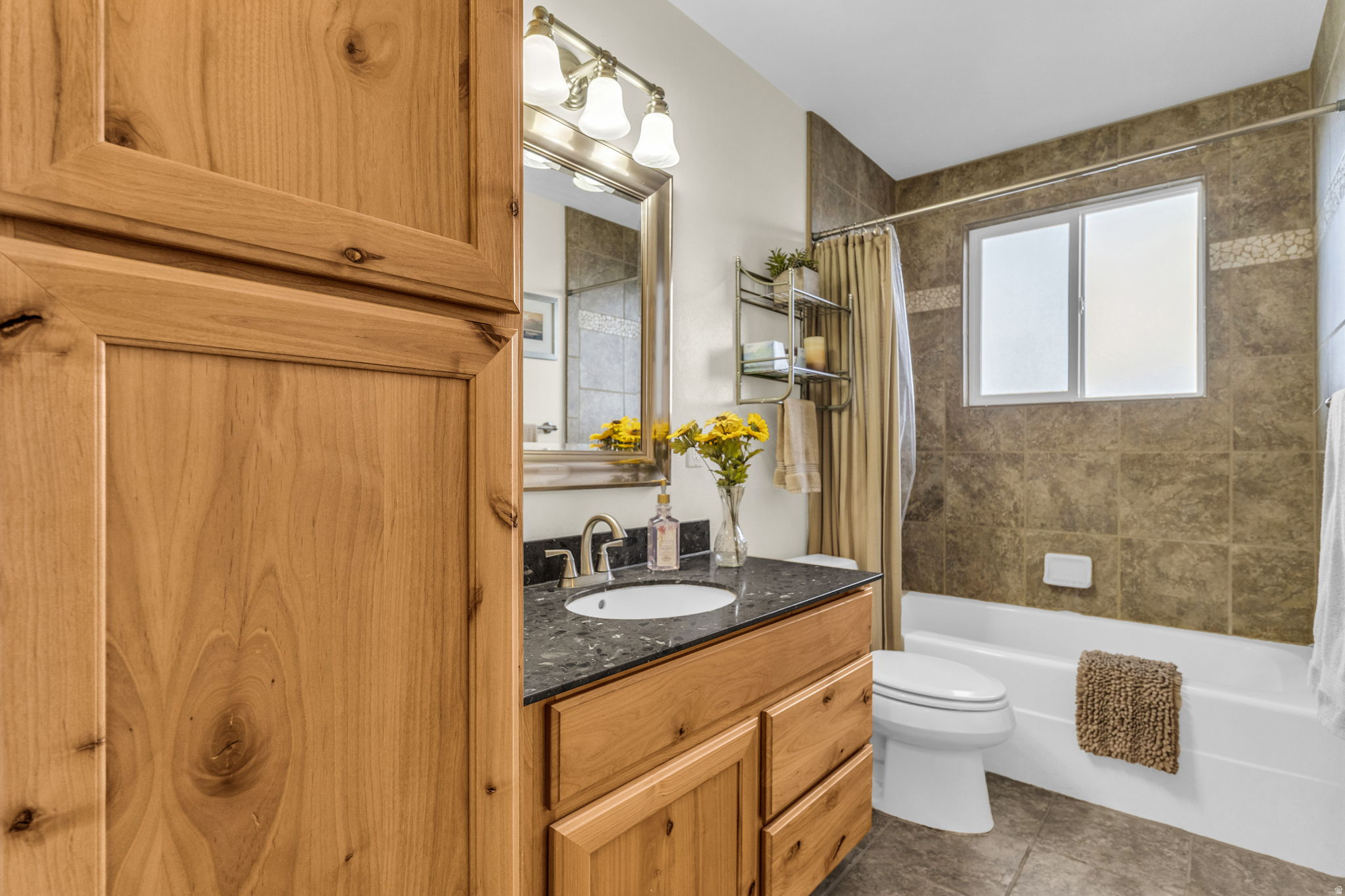 KINGSGATE - Residential