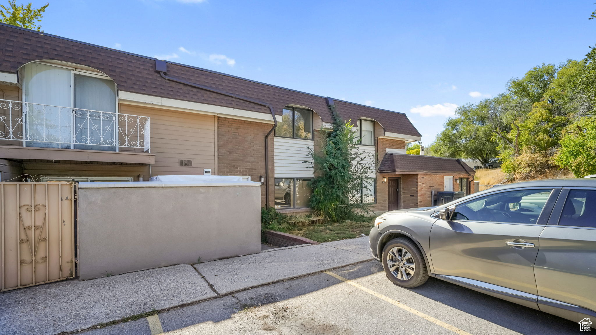 CASTLEBROOK - Residential
