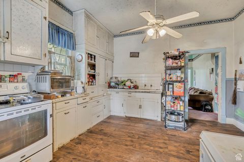 Tiny photo for 6700 S 1655 E, Cottonwood Heights, UT 84121 (MLS # 2118951)
