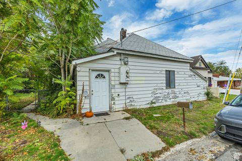 Tiny photo for 6700 S 1655 E, Cottonwood Heights, UT 84121 (MLS # 2118951)
