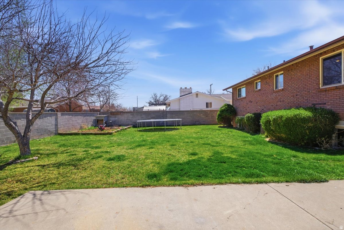 MEADOW CREST - Residential