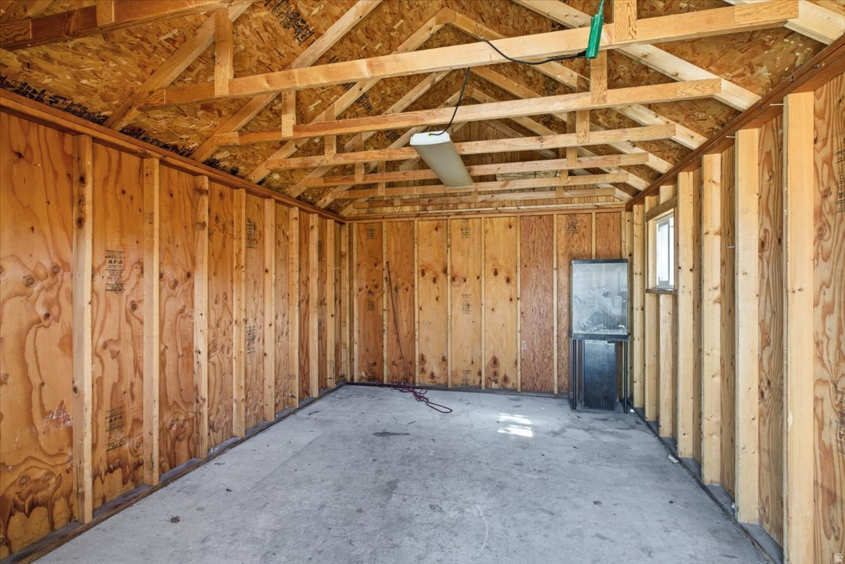 MEADOW CREST - Residential