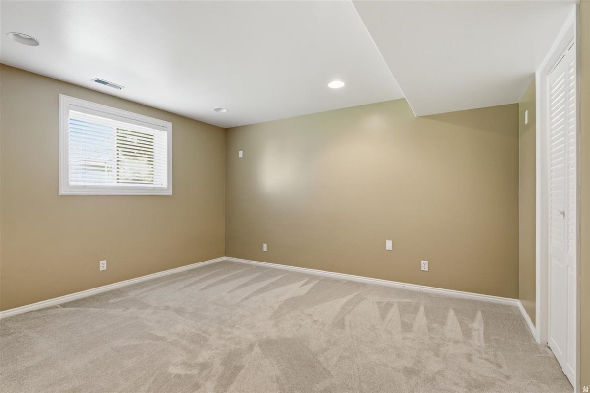 MEADOW CREST - Residential