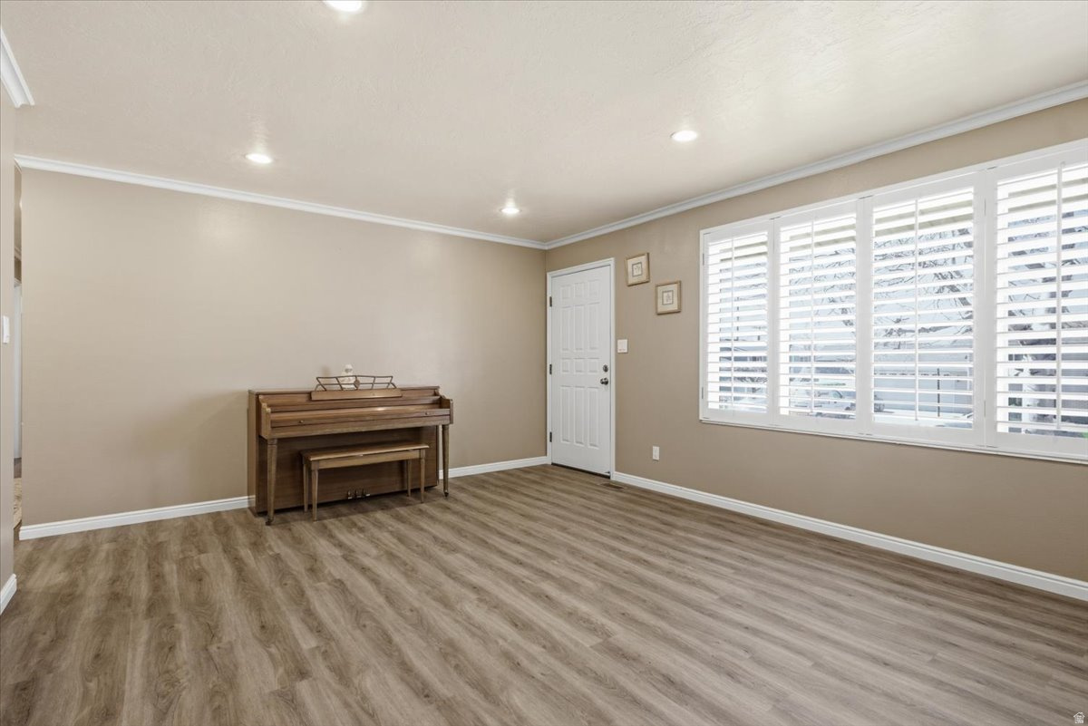 MEADOW CREST - Residential