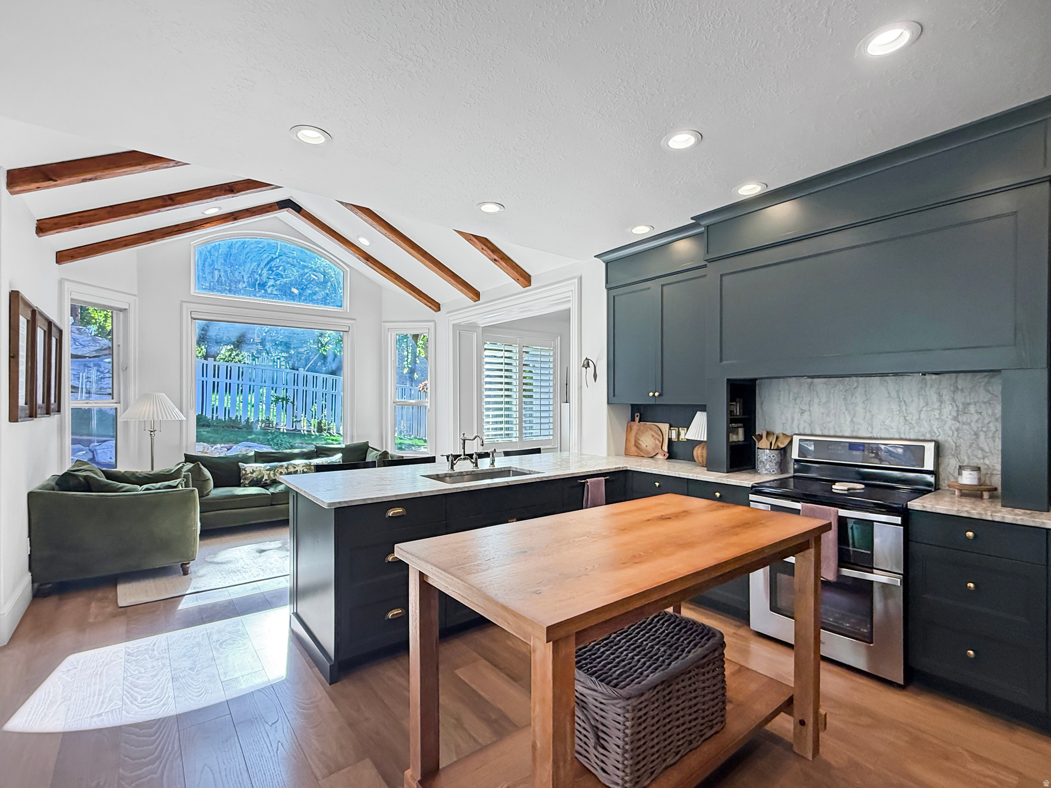 WILLOW SPRINGS - Residential