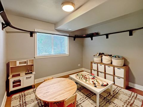 Tiny photo for 554 E 3575 N, North Ogden, UT 84414 (MLS # 2156226)