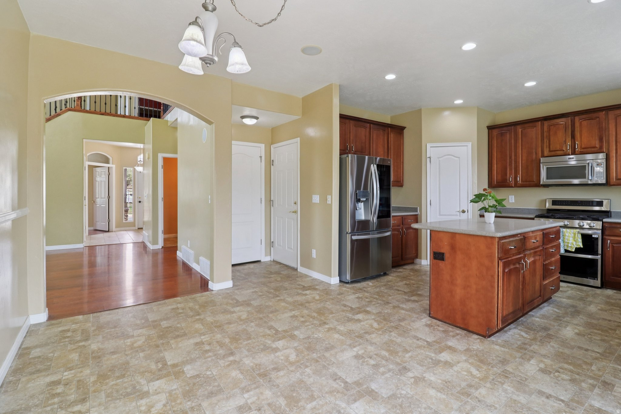 THE MAPLES AT BROOKS - Residential