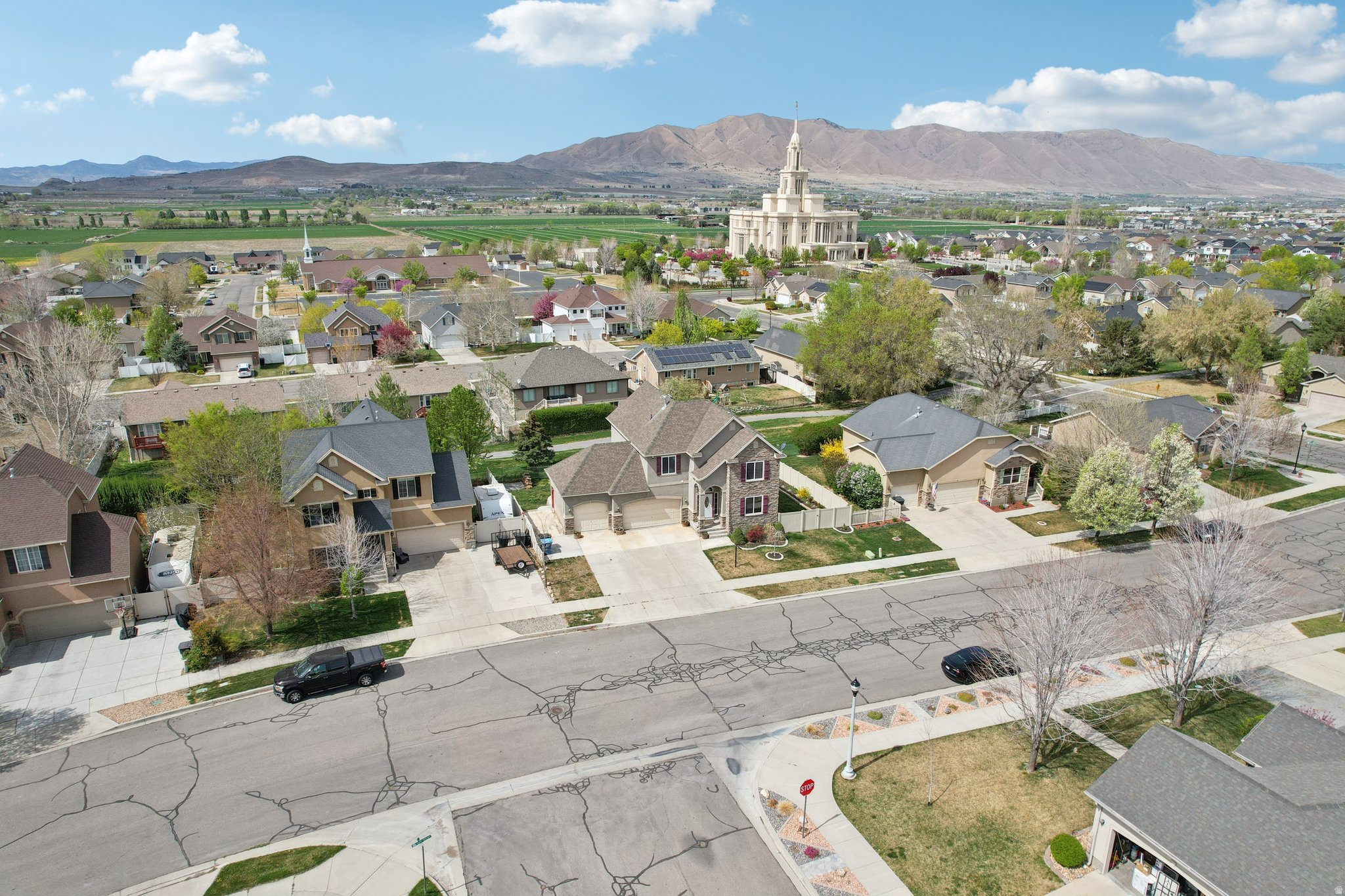 THE MAPLES AT BROOKS - Residential