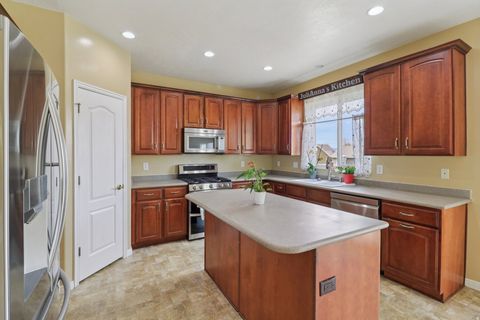 Tiny photo for 1566 S 840 W, Payson, UT 84651 (MLS # 2147512)
