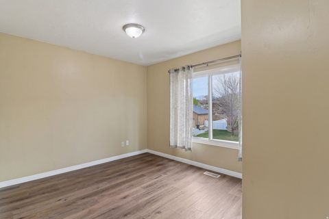 Tiny photo for 1566 S 840 W, Payson, UT 84651 (MLS # 2147512)