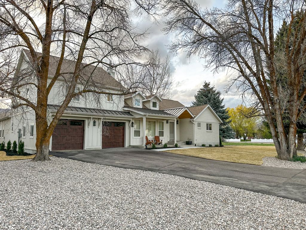 Photo of 2179 N 5700 E, Eden, UT 84310 (MLS # 2148771)