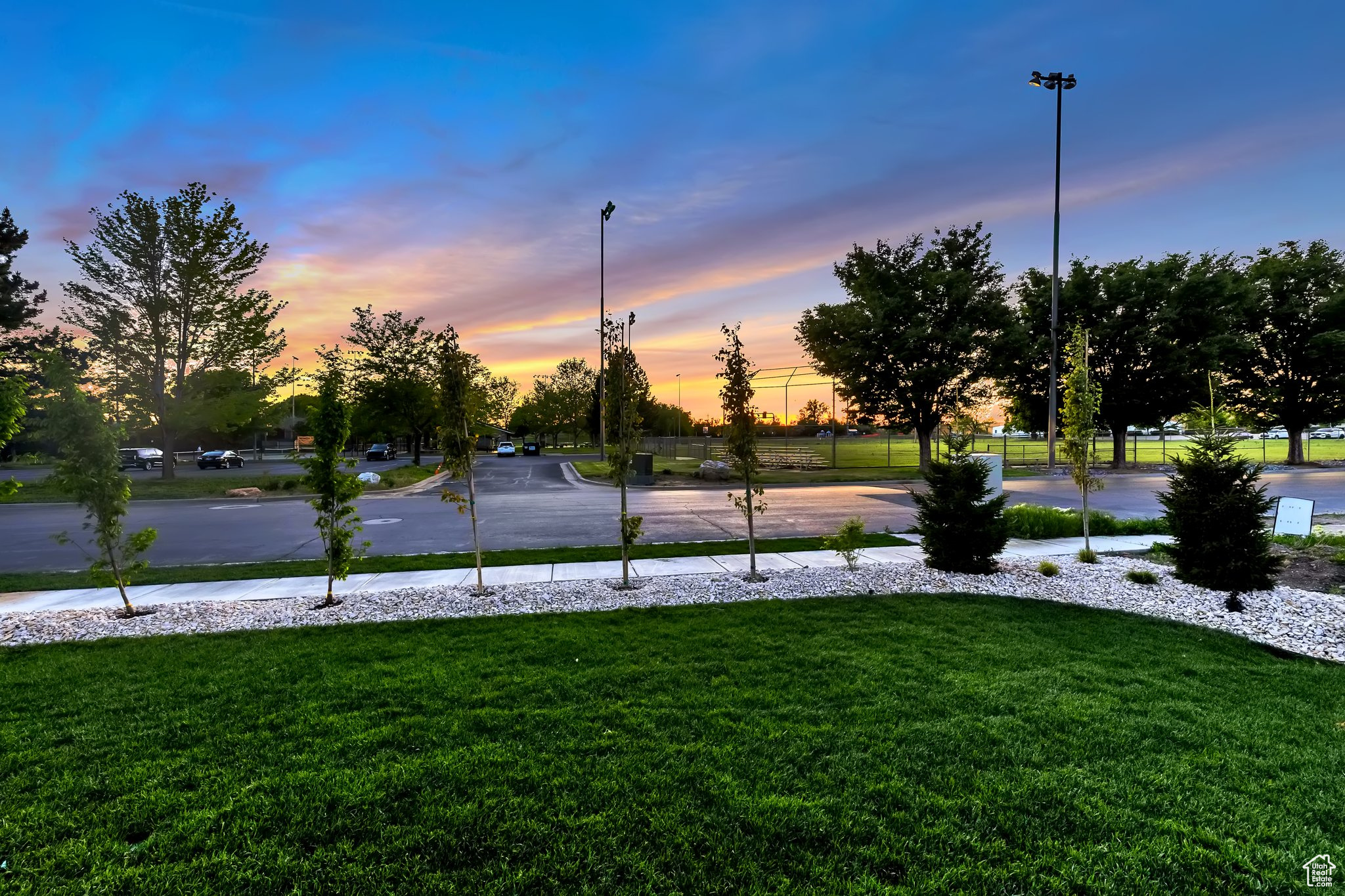 694 W Hidden Farm Dr, Farmington, Utah image 9