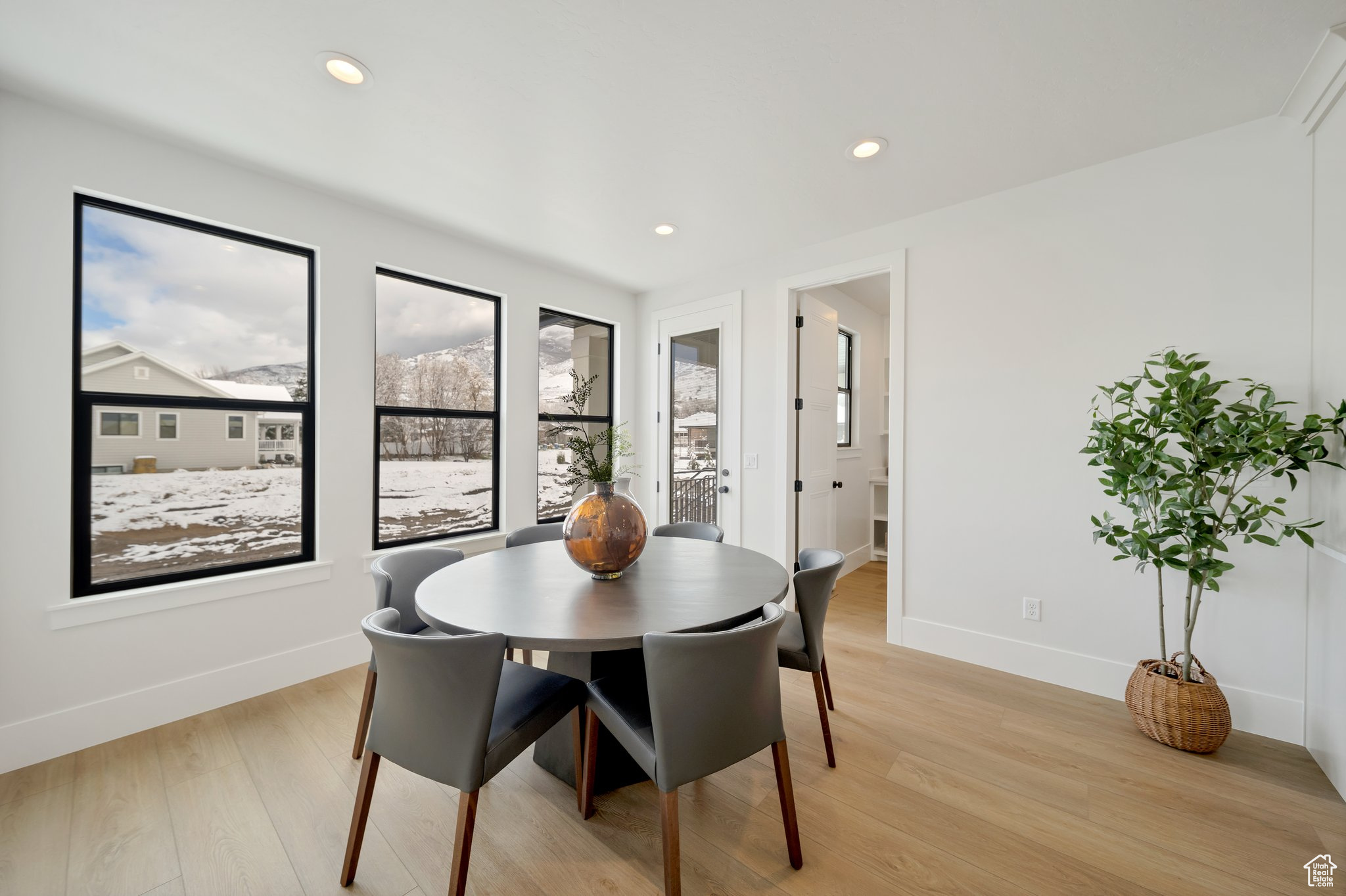 694 W Hidden Farm Dr, Farmington, Utah image 21