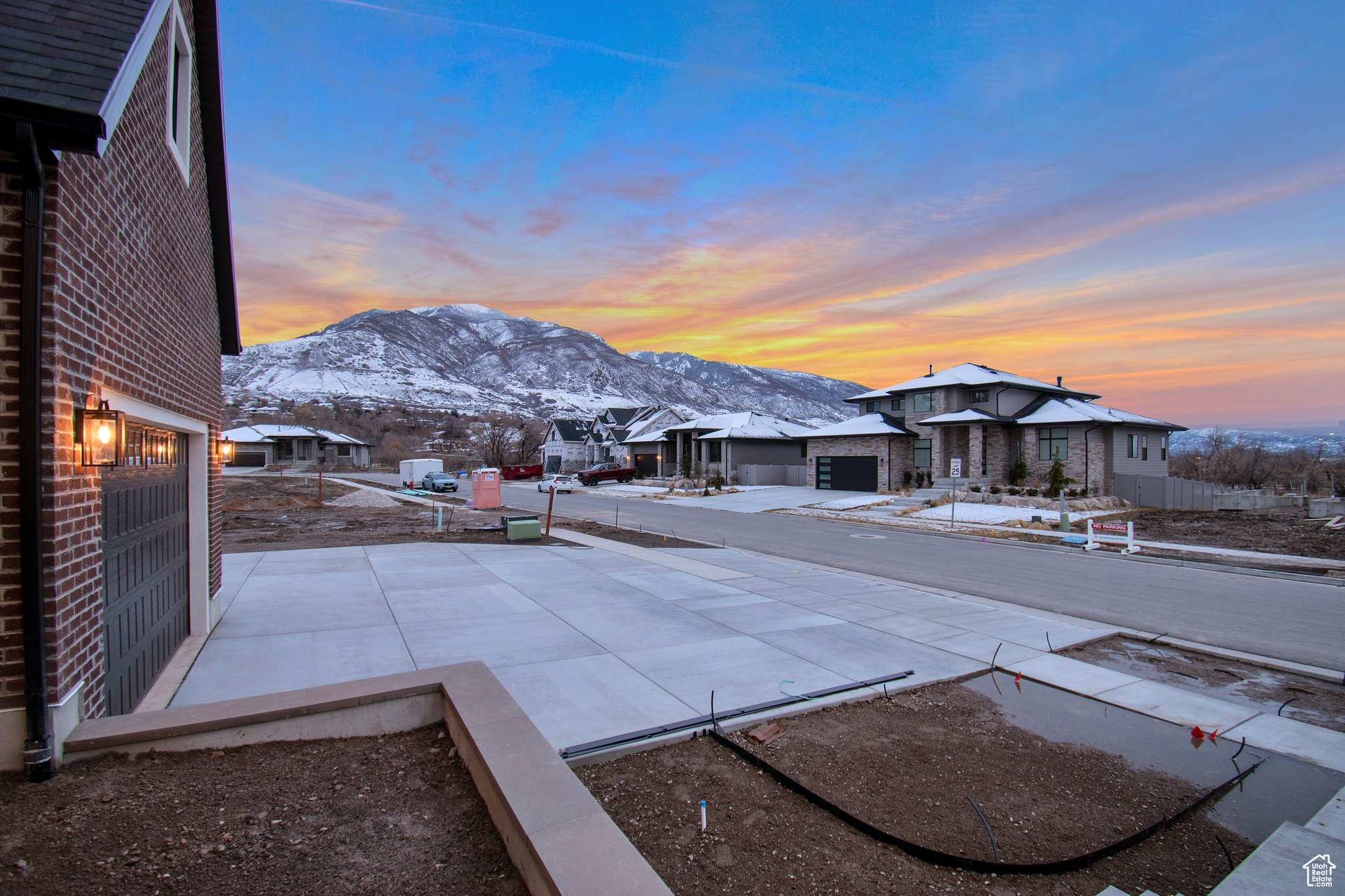 694 W Hidden Farm Dr, Farmington, Utah image 4