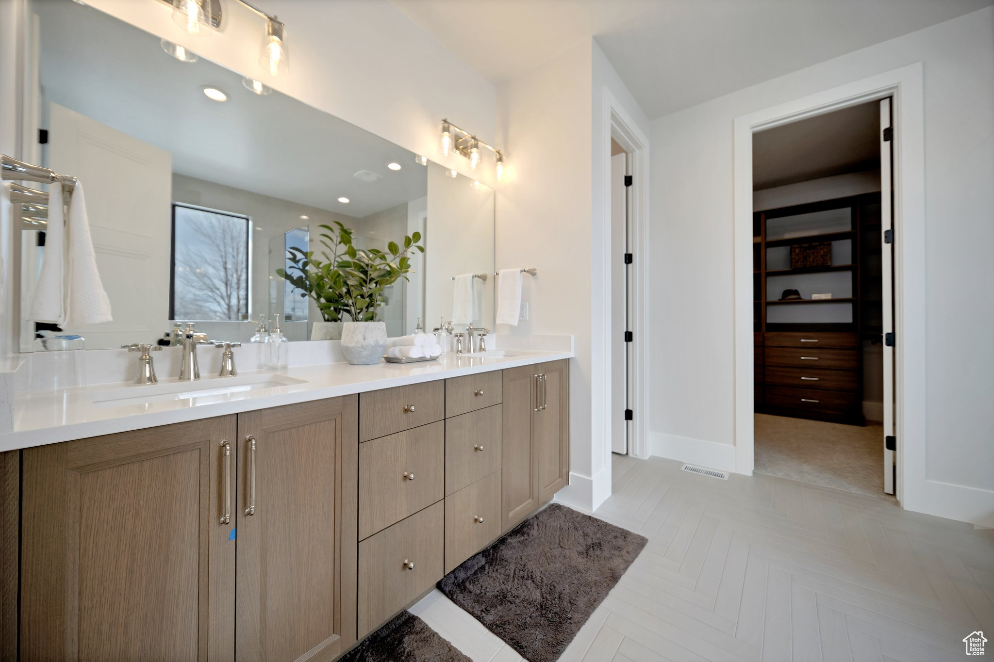 694 W Hidden Farm Dr, Farmington, Utah image 30