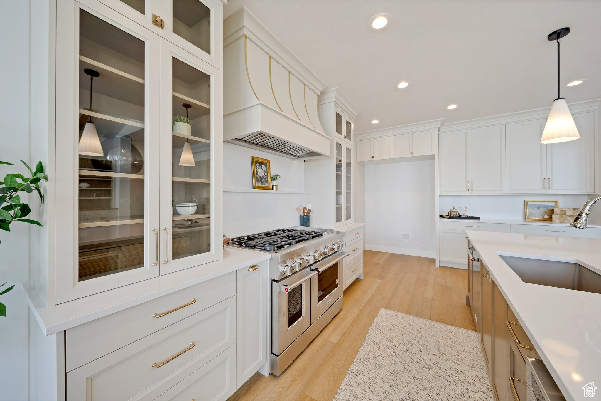 694 W Hidden Farm Dr, Farmington, Utah image 20