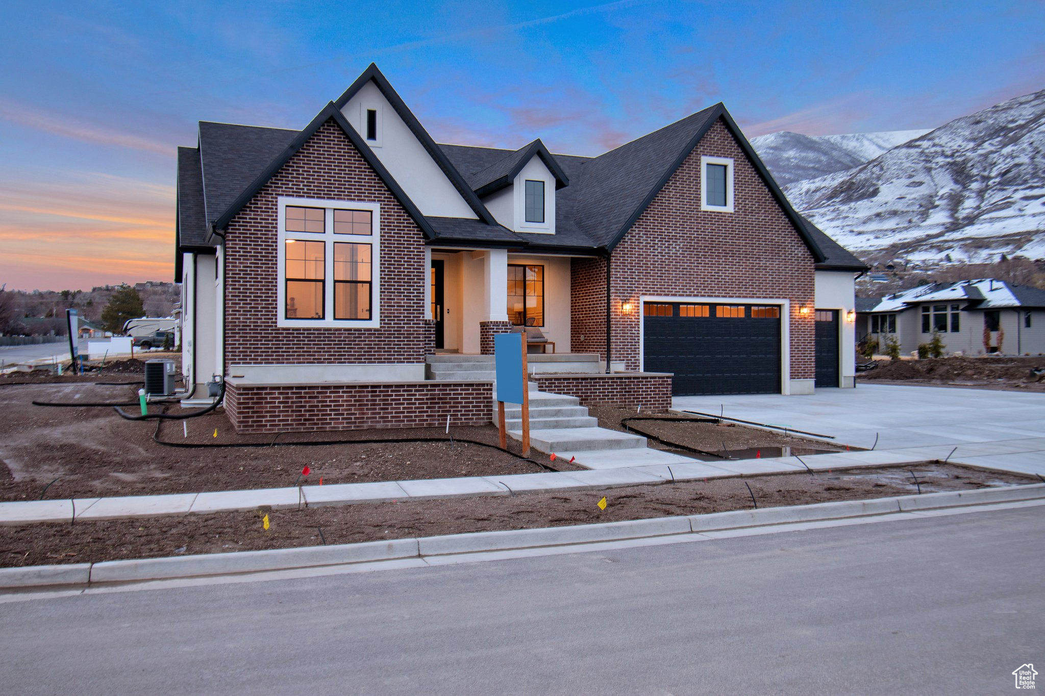 694 W Hidden Farm Dr, Farmington, Utah image 2