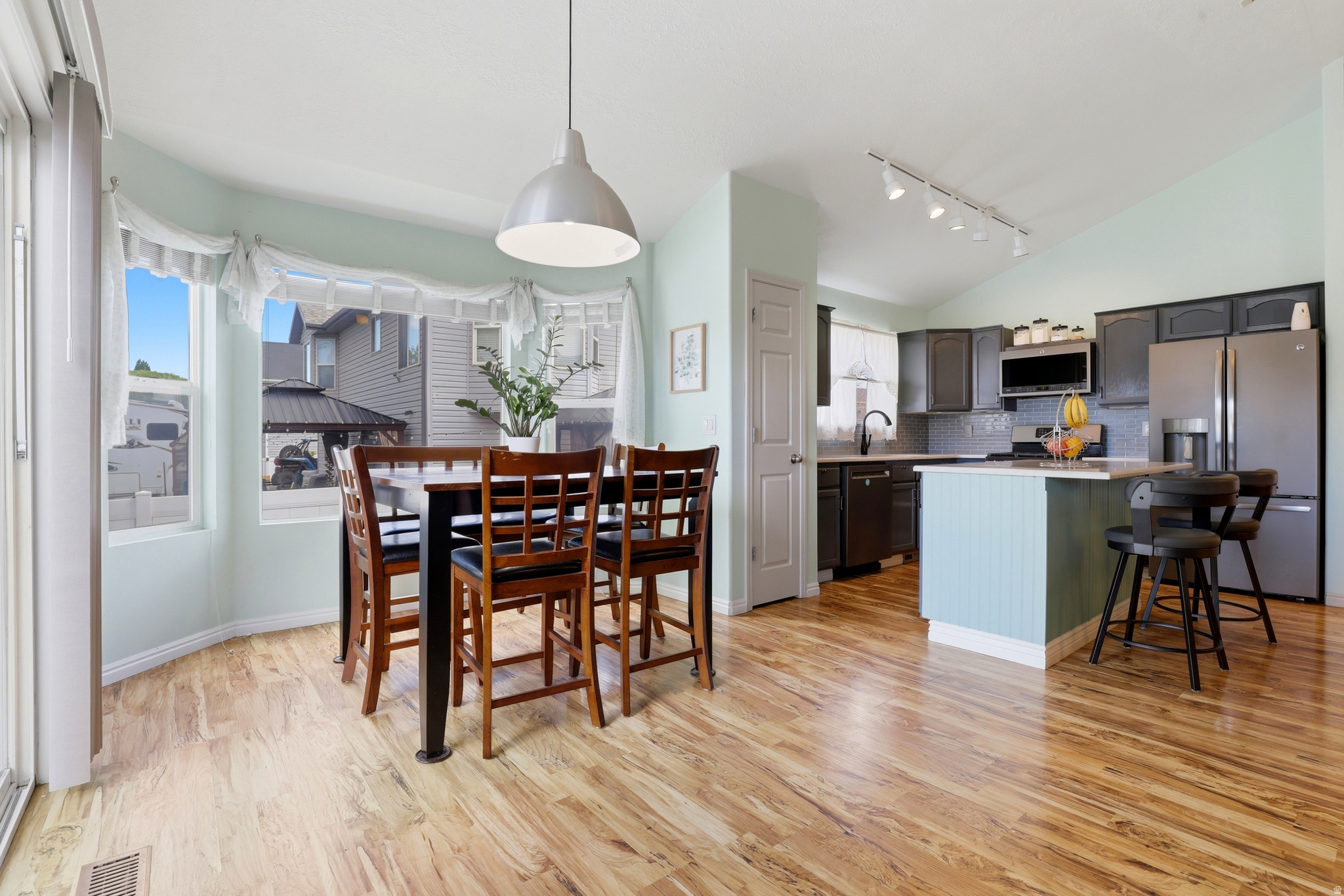 LEXINGTON - Residential