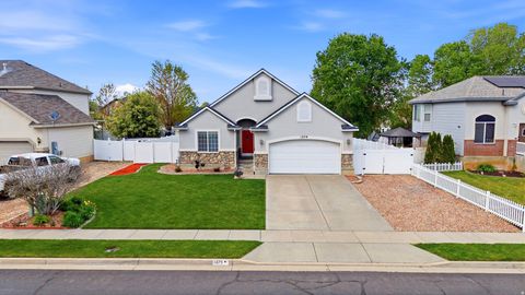Tiny photo for 1379 N 2530 W, Clinton, UT 84015 (MLS # 2151886)