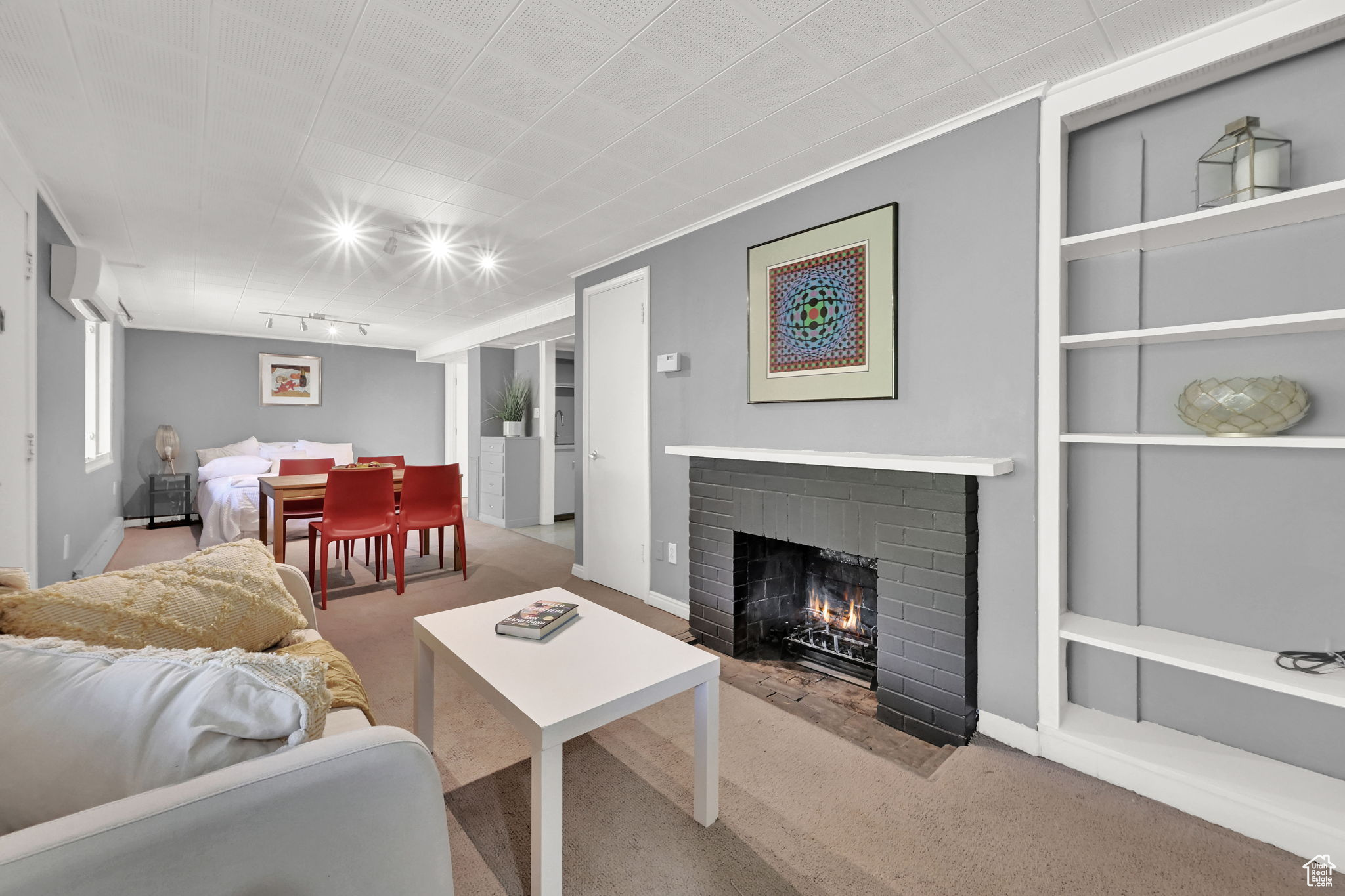 YALECREST - Residential