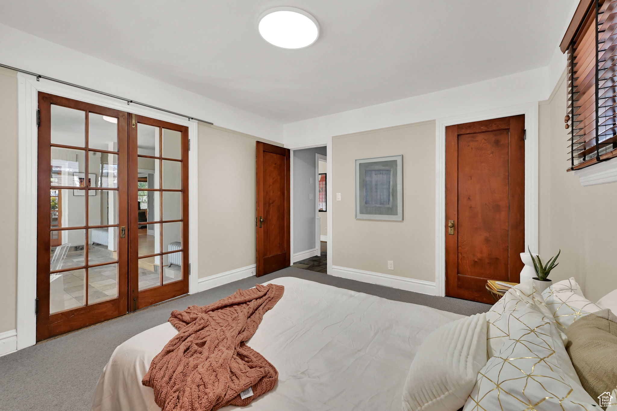 YALECREST - Residential